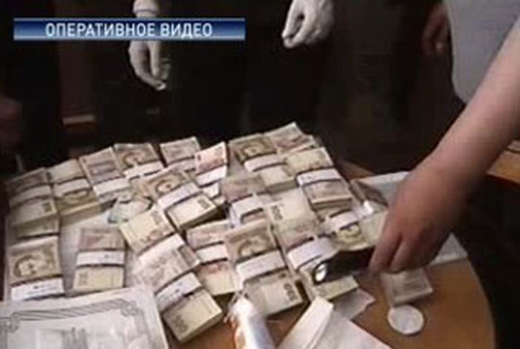 В Херсоне за вымогательство и взятку задержан зам.директора "Херсоноблэнерго"