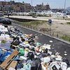 Берлускони очистит Неаполь от мусора за 15 дней