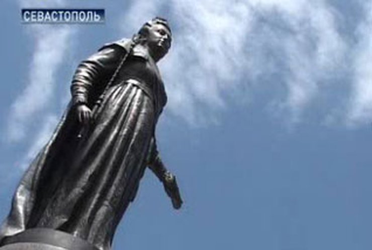 Памятник Екатерине в Севастополе установили незаконно