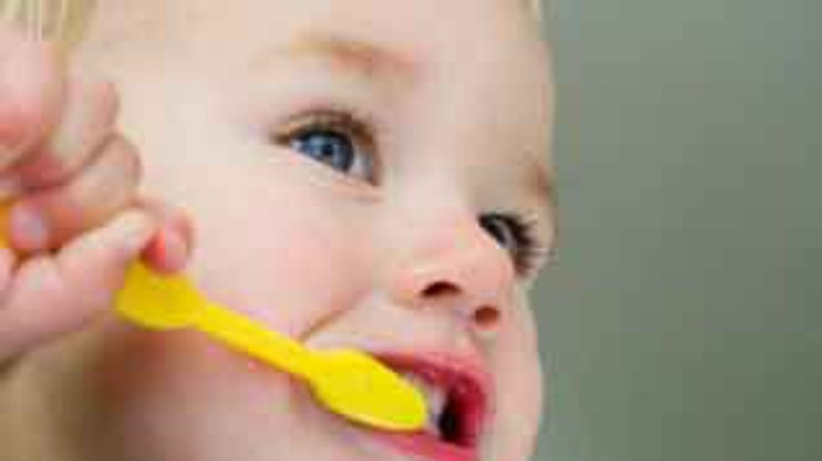 Ученые: Детям вредно чистить зубы