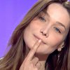 Во Франции раскритиковали новый альбом супруги Саркози