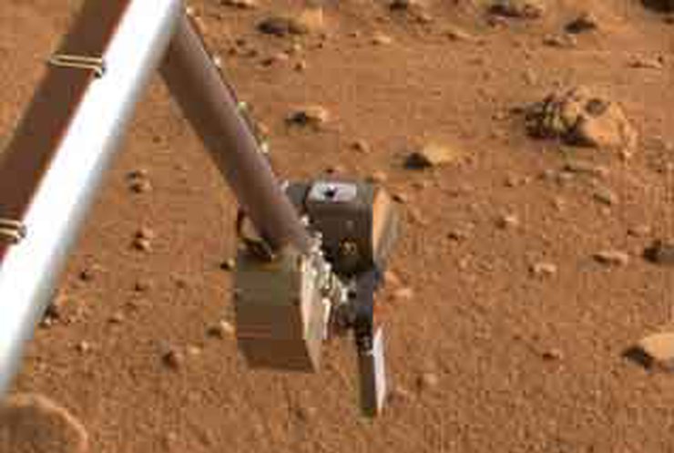 Зонд "Феникс" добыл воду на Марсе