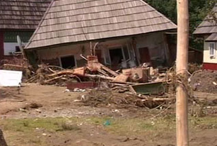 Украинцы собрали 1 миллион гривен для пострадавших от наводнения