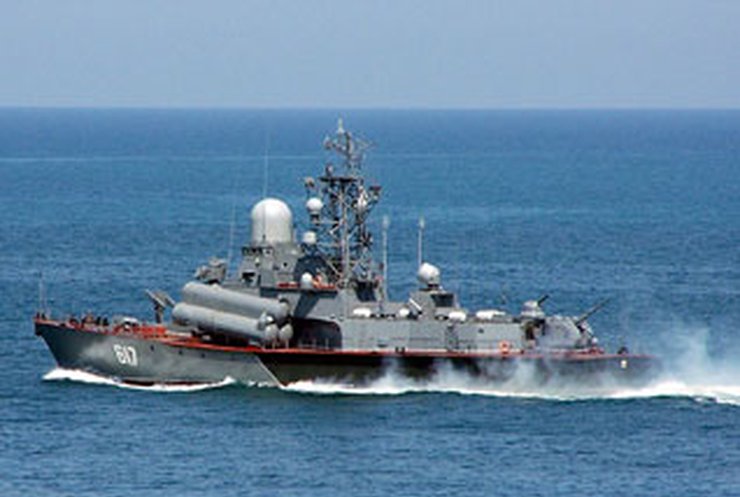 Корабли ЧФ возвращаются в Севастополь от берегов Грузии (Дополнено в 9:57)