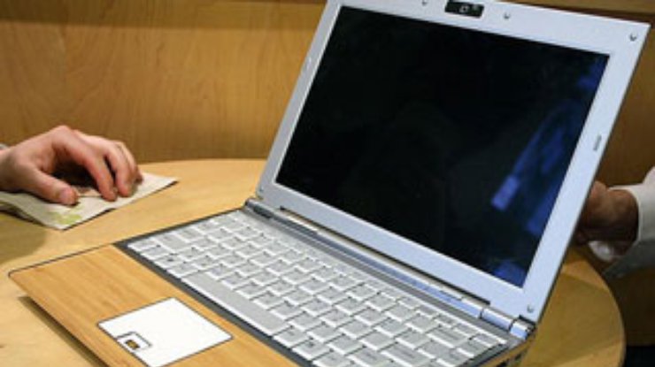 Компания Asus изготовила компьютер из бамбука