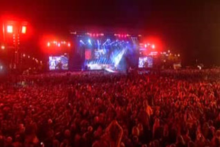 Легендарная группа Queen впервые выступила в Украине