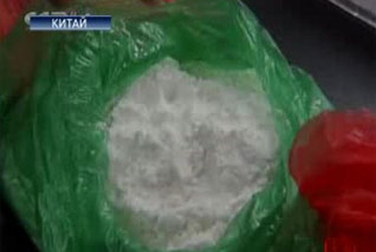 Китайские малыши отравились молочной смесью с химикатами