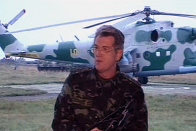 Ющенко: Решения Кабмина мешают переходу к контрактной армии