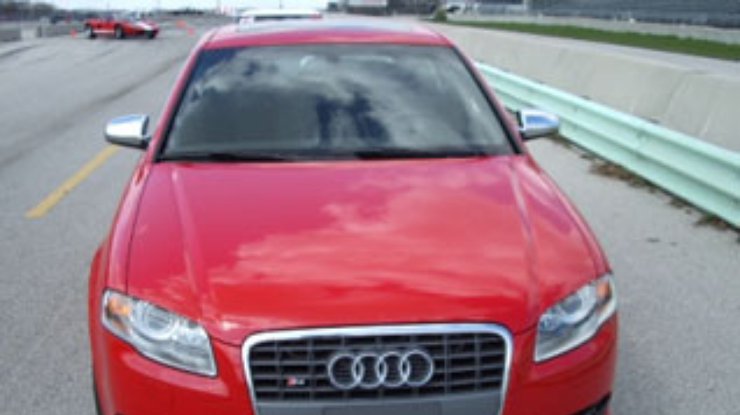 Audi представила новый S4