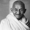 Студенты потребовали уволить профессора за лекции об интимной жизни Ганди