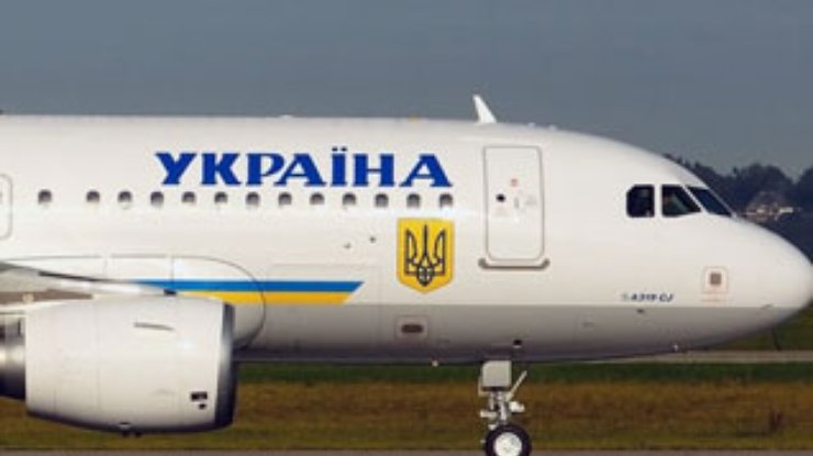 Самолет Ющенко аварийно сел в "Борисполе". Вылет Тимошенко в Москву отложен
