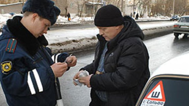 Работникам ГАИ раздадут диктофоны