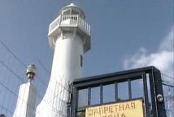 Российские морпехи окопались на крымском маяке