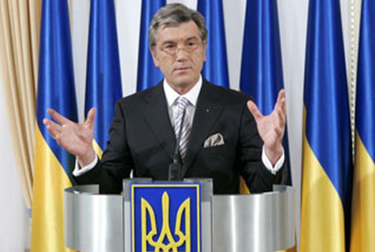 Ющенко: Отставка Тимошенко будет "неправильной и безответственной"