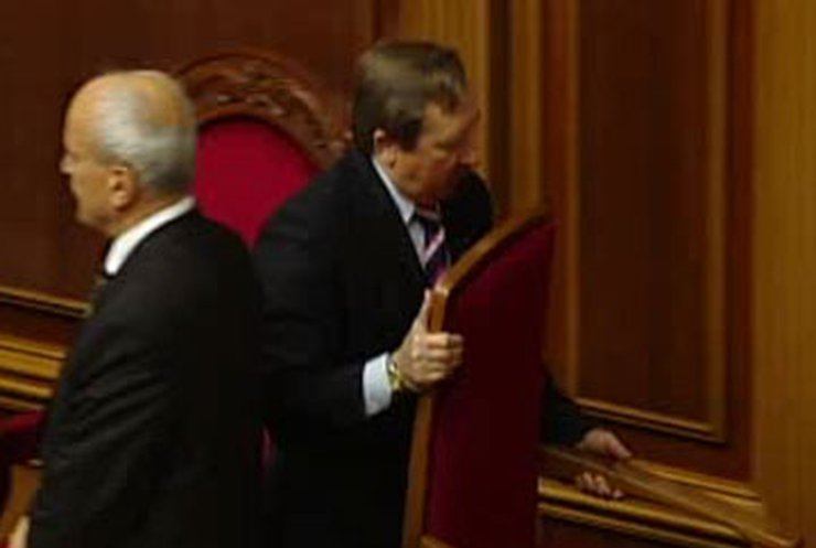 Сколько Раду не собирай...