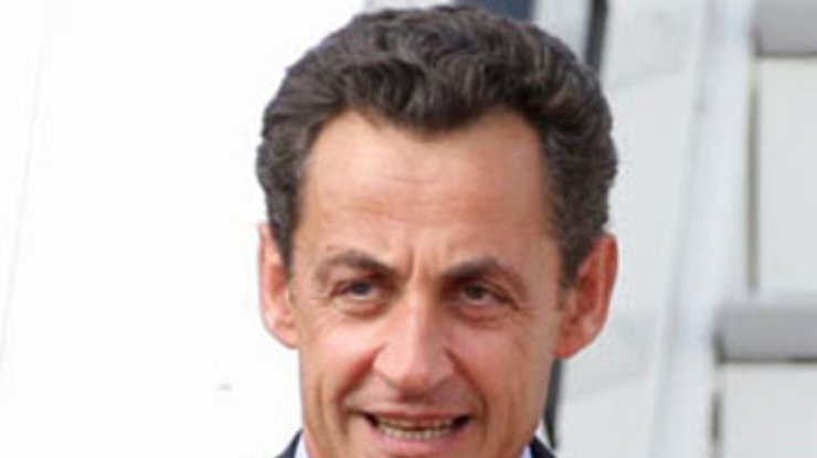 Французы выпустили куклу вуду "Саркози": Президент недоволен