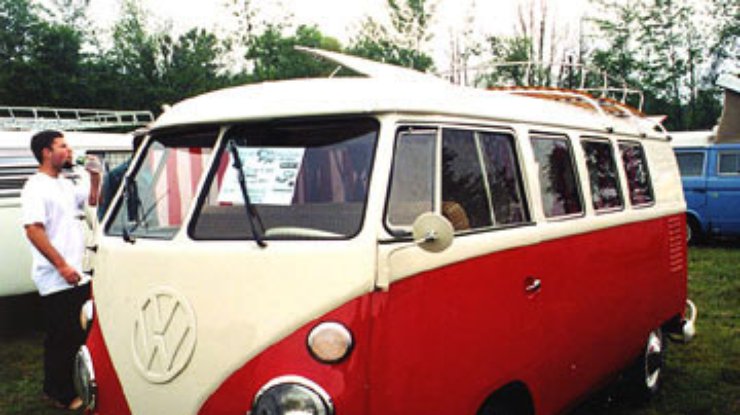 Volkswagen намерен возродить легендарный Camper