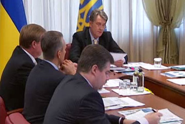 Ющенко прогнозирует огромный дефицит Бюджета-2008