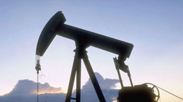 Нефть продолжает стремительно падать в цене