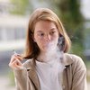 Ученые: Бросив курить, женщины молодеют на 13 лет