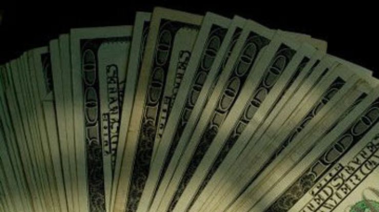 НБУ выйдет на межбанк с валютными интервенциями для укрепления гривны
