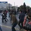 Убийство подростка спровоцировало уличные бои в Греции