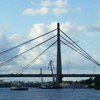 В Киеве спасли самоубийцу на мосту