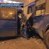 В Донецка автомобиль "Лада" перевернул автобус