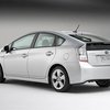 Toyota показала гибрид Prius нового поколения