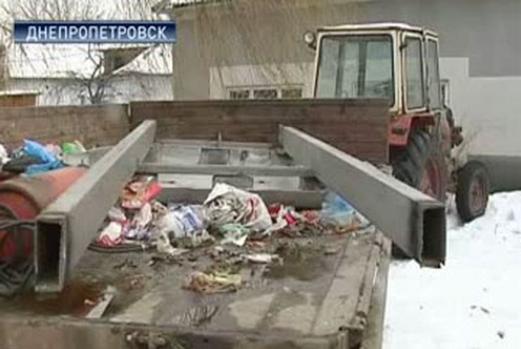 В Днепропетровске украли декоративную стелу