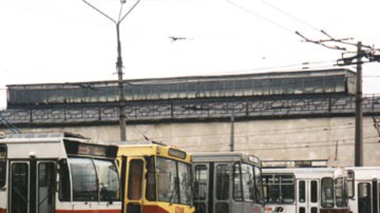 В Харькове остановилось движение троллейбусов и трамваев
