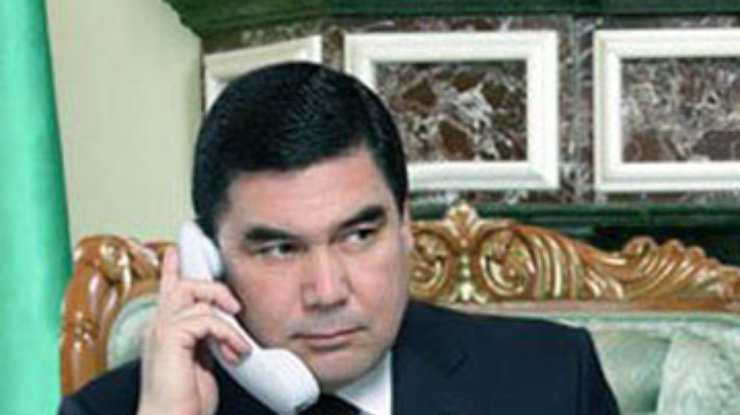 Президент Туркменистана грозит Украине проблемами из-за строителей