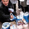Черновецкий возобновил раздачу пенсионерам продуктовых наборов