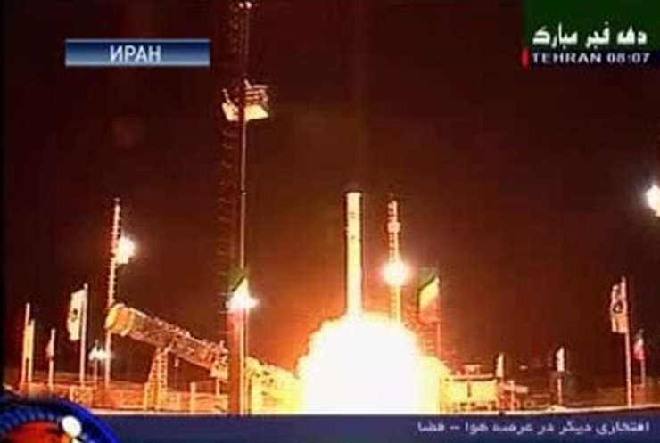 Иран запустил свой первый искусственный спутник