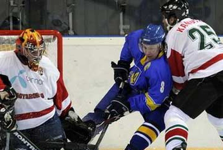 Хоккейный турнир Олимпиады-2010 пройдет без украинцев