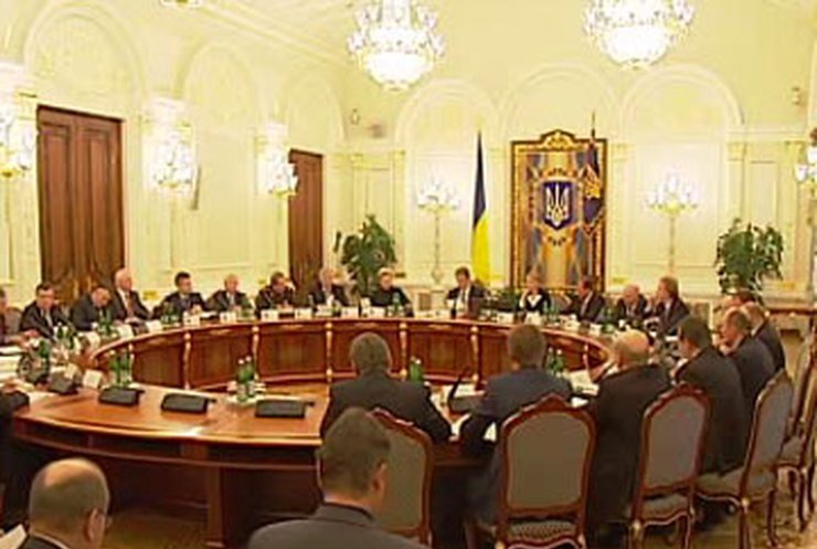 Ющенко: Контракт по газу подписан незаконно