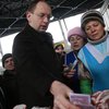 Яценюк: Замена рыночного сбора налогом спровоцирует социальный взрыв в регионах