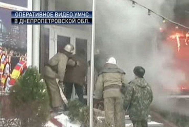 В Днепропетровске сгорели зал с игровыми автоматами и два магазина