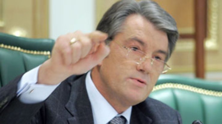 Ющенко пожаловался ГПУ на крымский "Беркут"