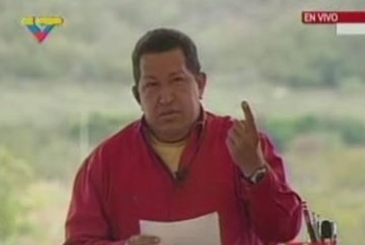 Уго Чавесу врачи советуют помолчать