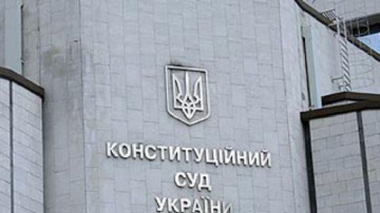 Ющенко оспаривает в КС отмену выборов в Тернопольский облсовет