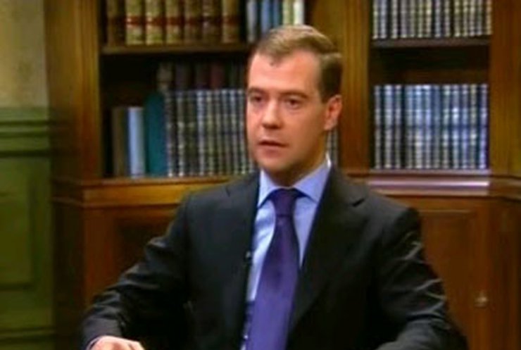 Медведев призвал российских бизнесменов вернуть "моральные долги"