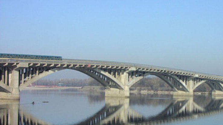 Столичный мост Метро под угрозой обрушения