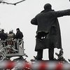 В Петербурге взорван памятник Ленину