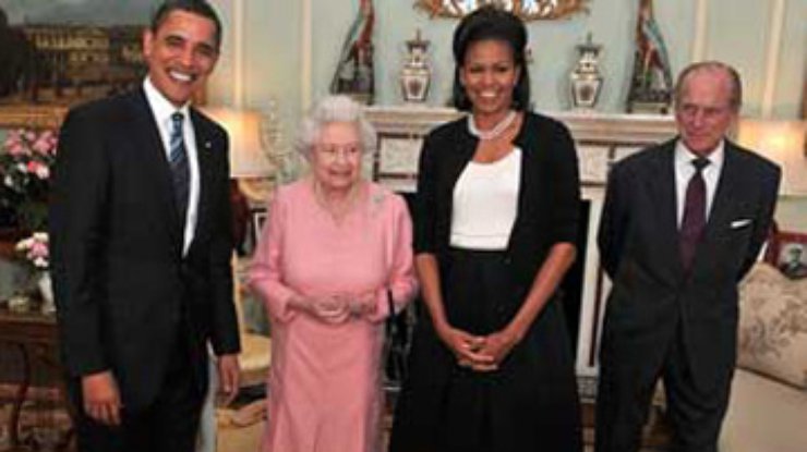 Обама подарил английской королеве iPod