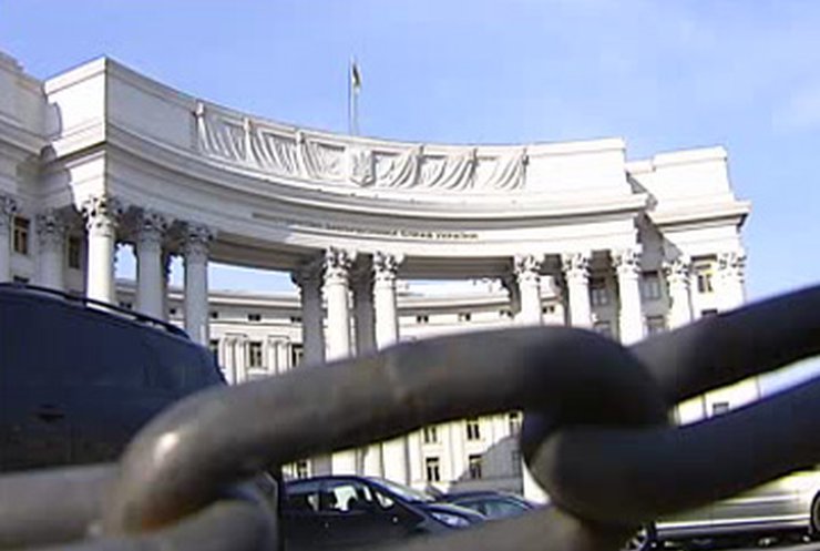 Коли закінчаться візові поневіряння українців?