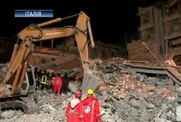 Число жертв землетрясения в Италии превысило 250 человек