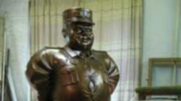 На Полтавщине появился памятник гаишнику