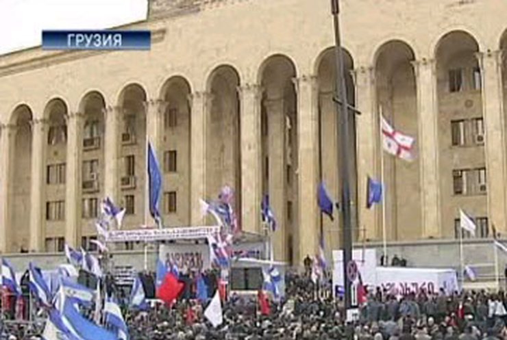 Оппозиция Грузии берет паузу в акциях протеста