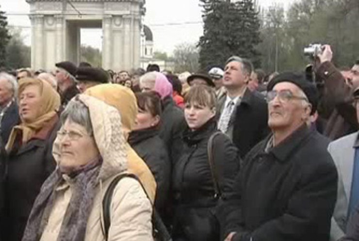 ЦВК Молдови перерахує голоси виборців